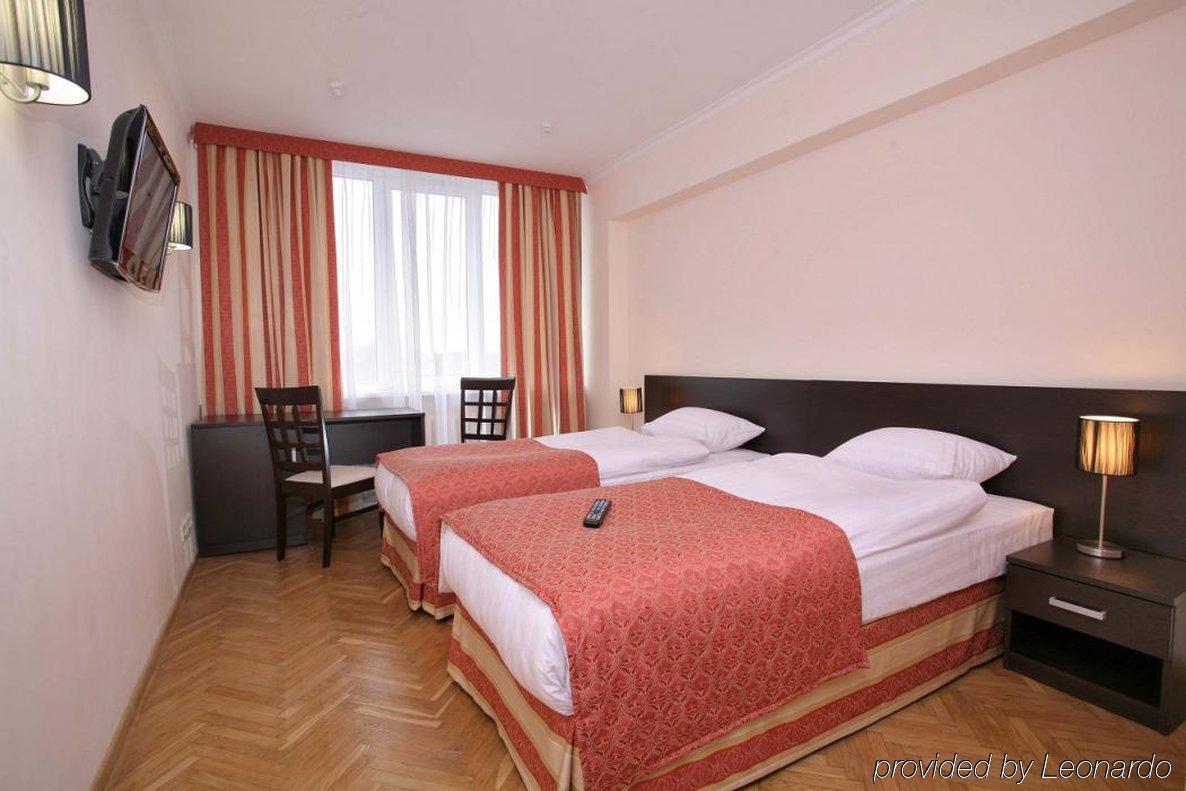 Universitetskaya Hotel มอสโก ภายนอก รูปภาพ